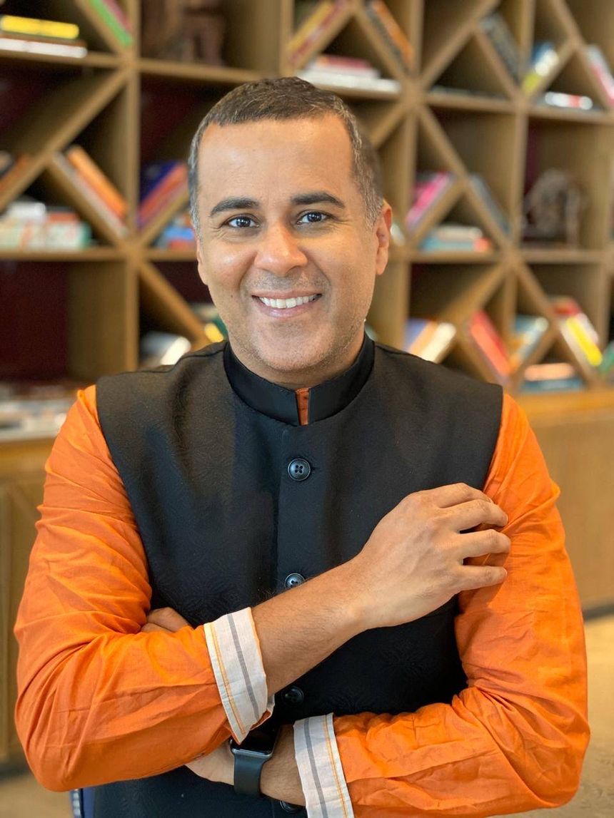 Photo of Mr Chetan Bhagat